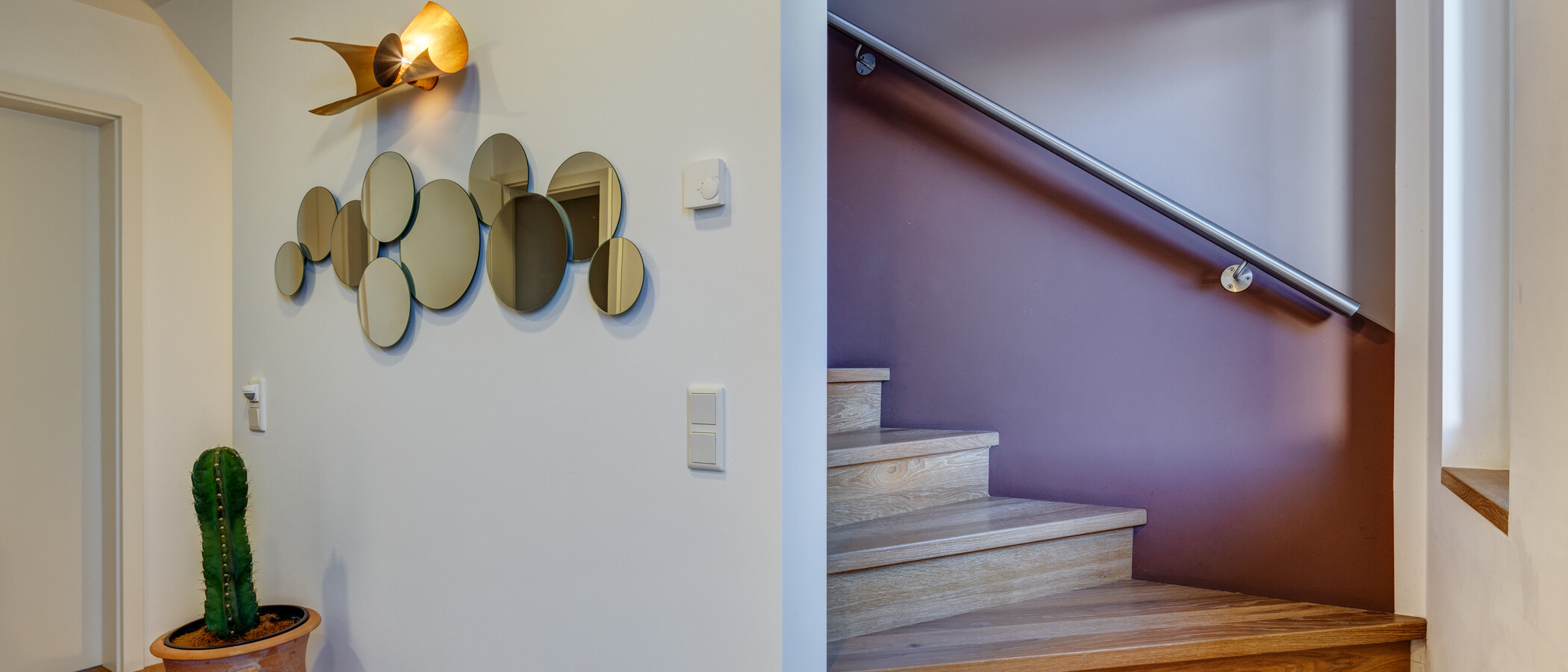 Половина двухквартирного жилого дома München Feldmoching 04 коридор 12903