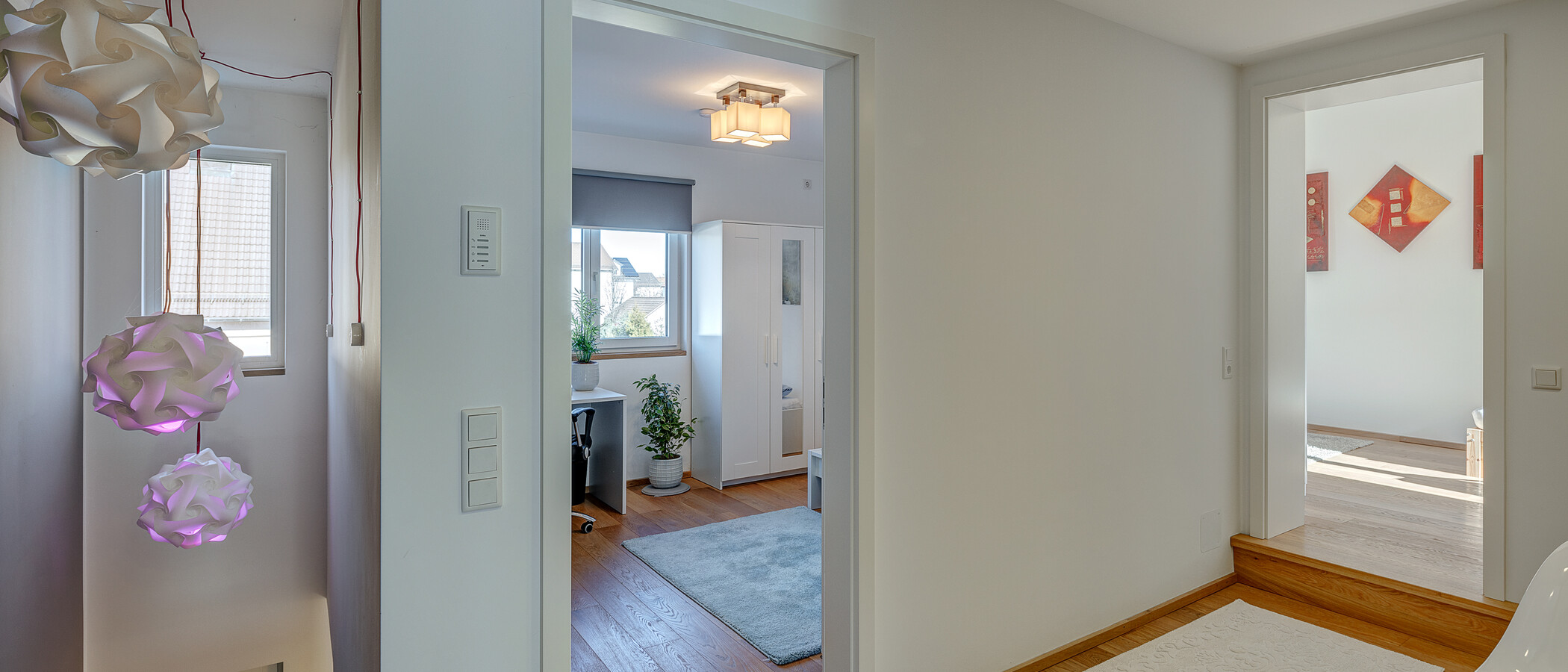 Половина двухквартирного жилого дома München Feldmoching 07 коридор 12903