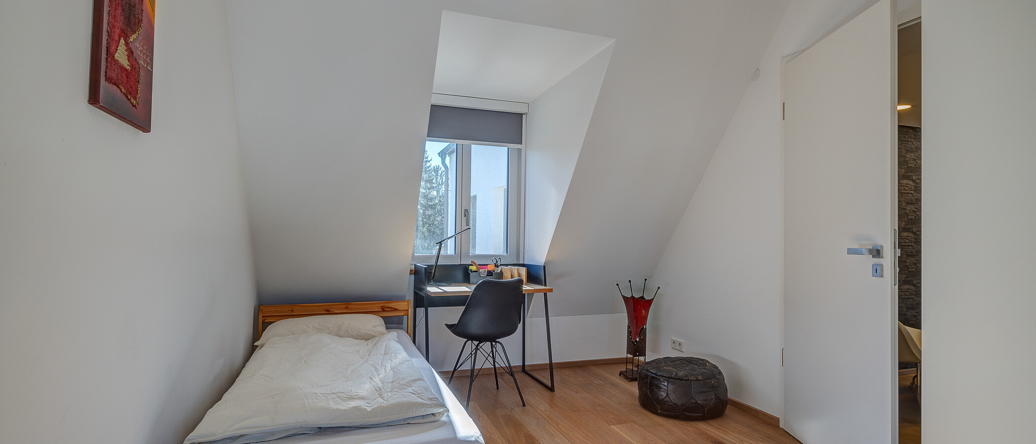 Половина двухквартирного жилого дома München Feldmoching 02 3-я спальная комната 12903