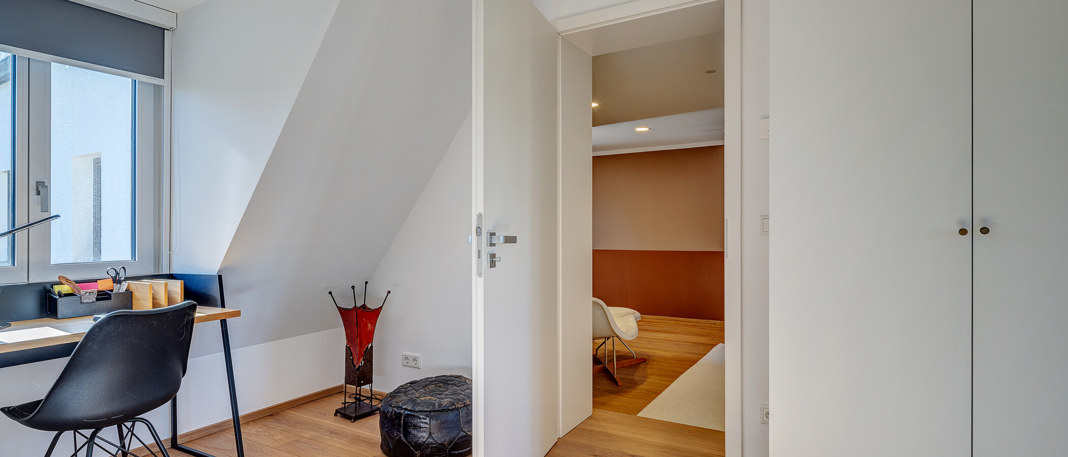 Половина двухквартирного жилого дома München Feldmoching 03 3-я спальная комната 12903