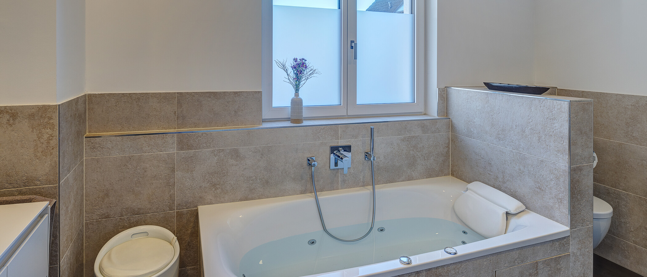 Половина двухквартирного жилого дома München Feldmoching 05 1-я ванная комната 12903