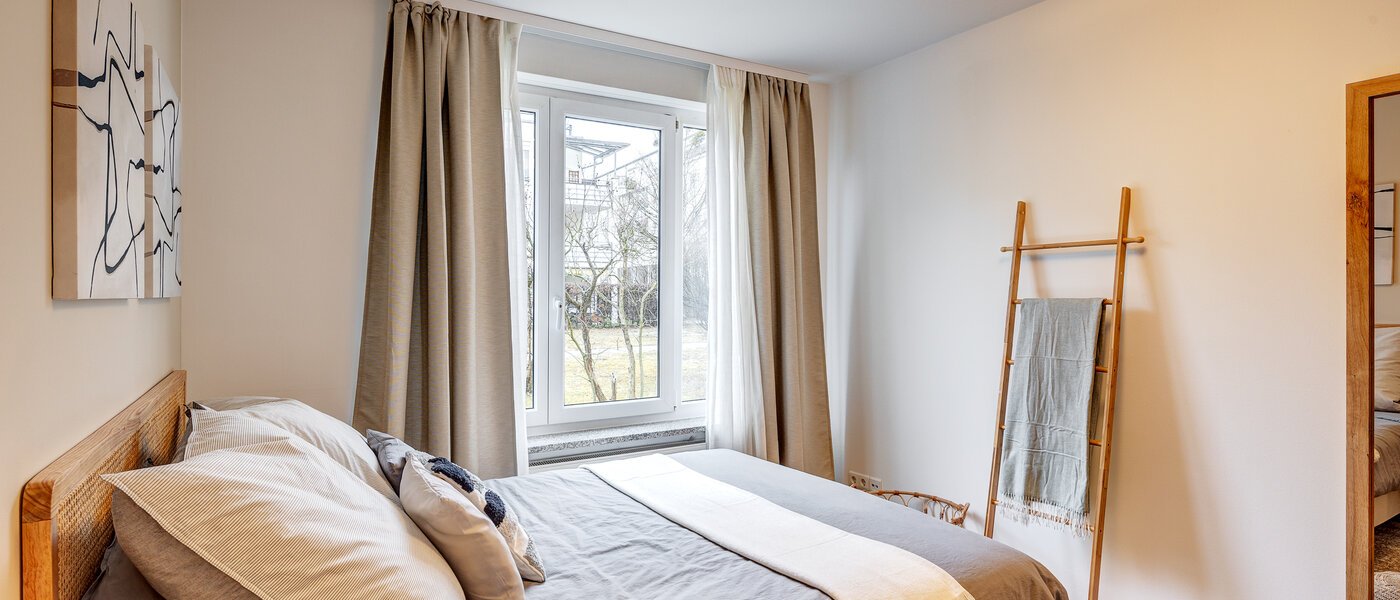 квартира München Feldmoching 02 спальная комната 12910