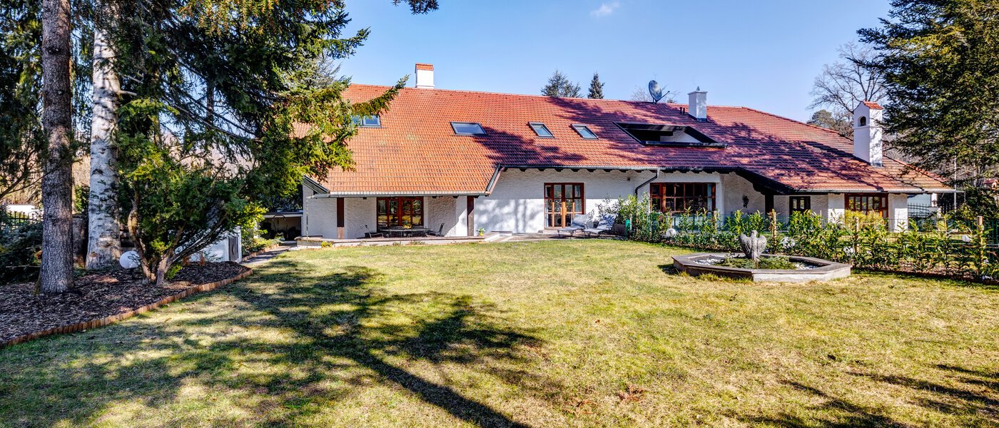 дом Baldham 03 сад 12920