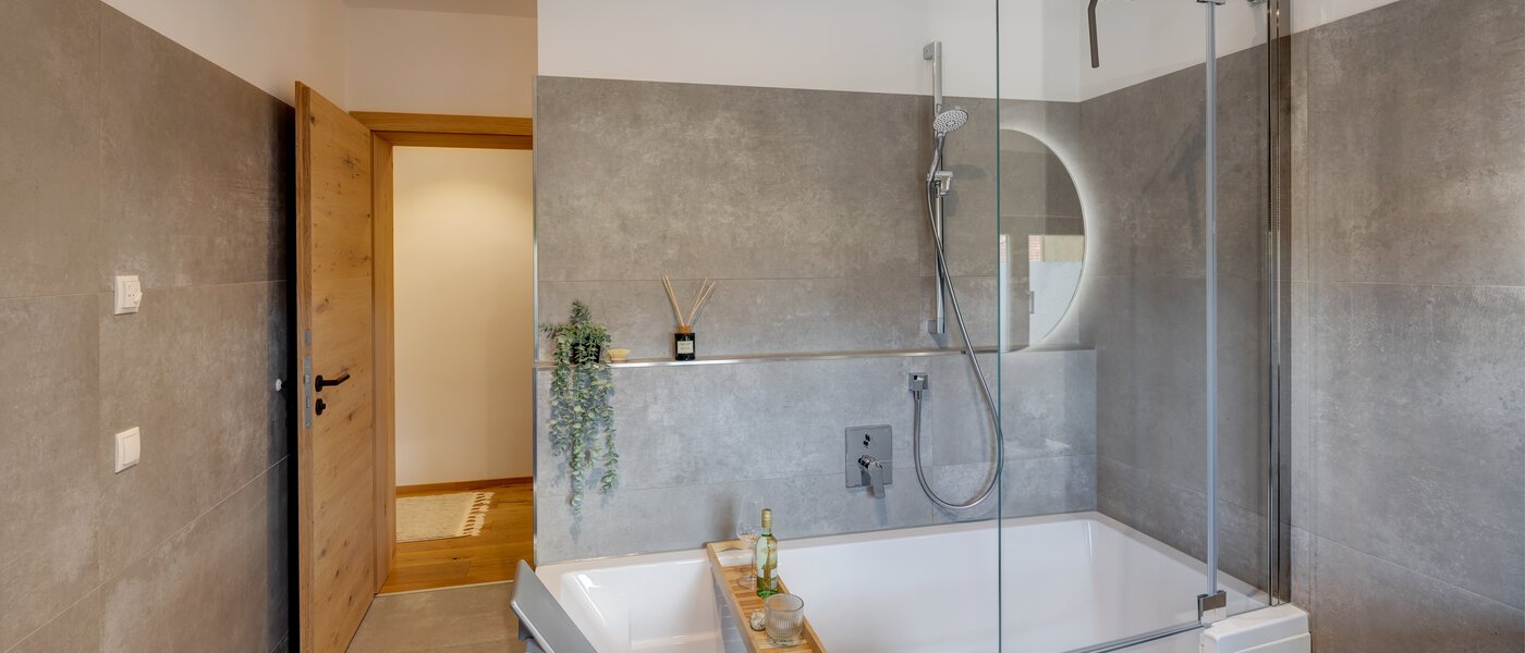 квартира-галерея Gmund am Tegernsee 02 ванная комната 12967