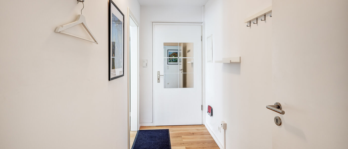 квартира с садом Germering 04 коридор 13004