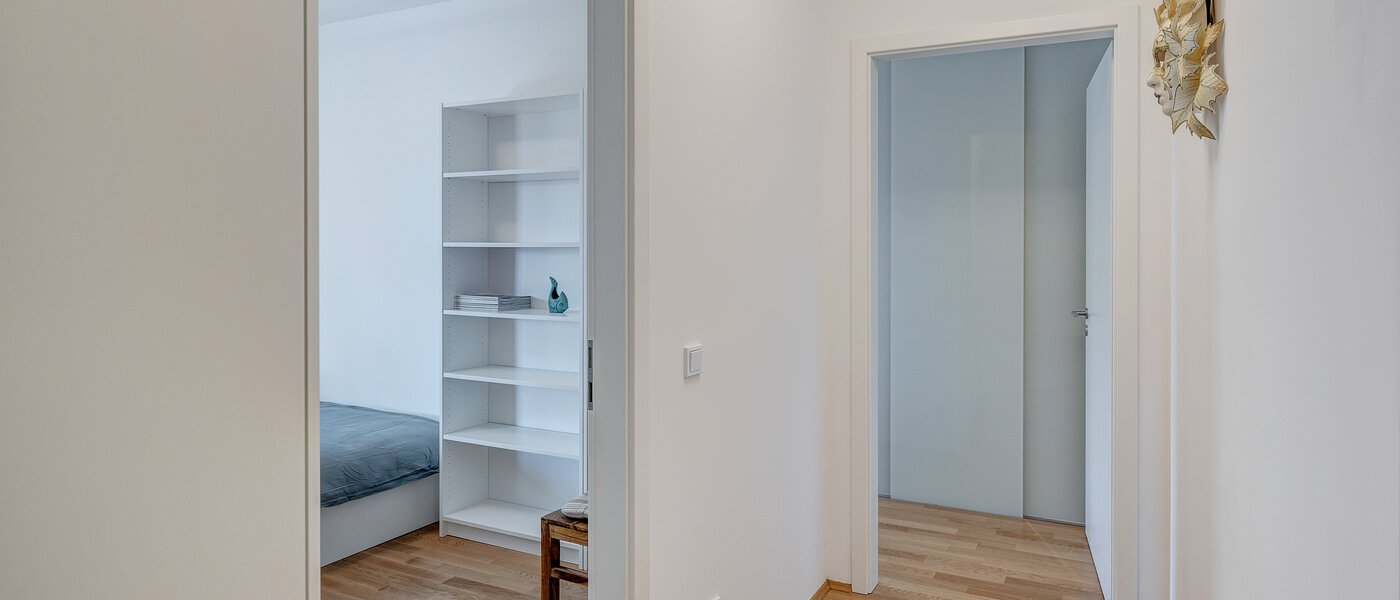 квартира München Allach 01 коридор 13010