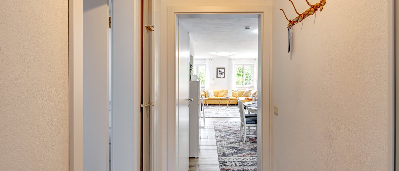 Половина двухквартирного жилого дома Maisach 02 коридор 13032