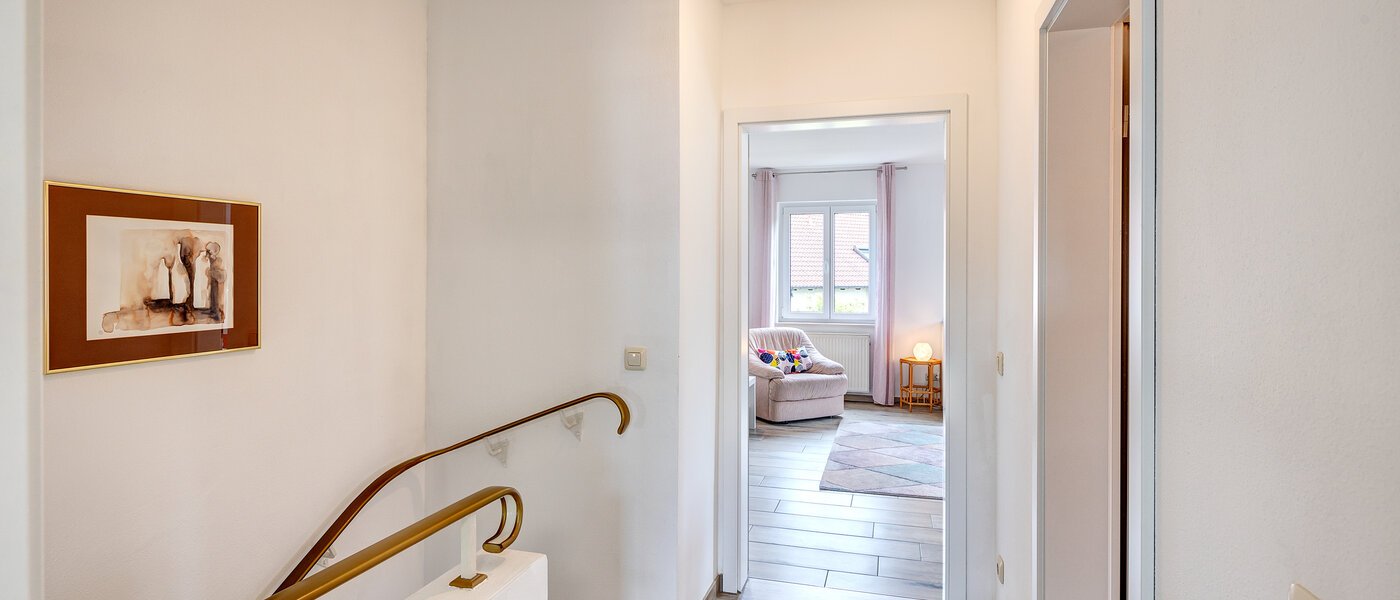 Половина двухквартирного жилого дома Maisach 05 коридор 13032