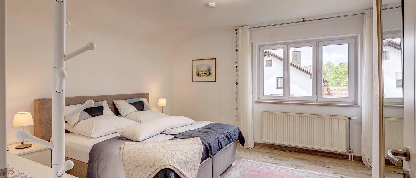 Половина двухквартирного жилого дома Maisach 01 1-я спальная комната 13032