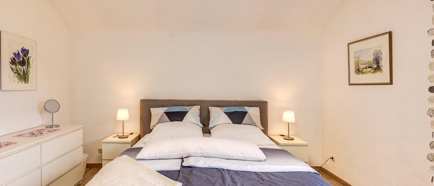 Половина двухквартирного жилого дома Maisach 02 1-я спальная комната 13032