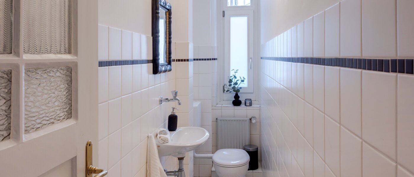 квартира München Lehel 01 гостевой туалет 13035