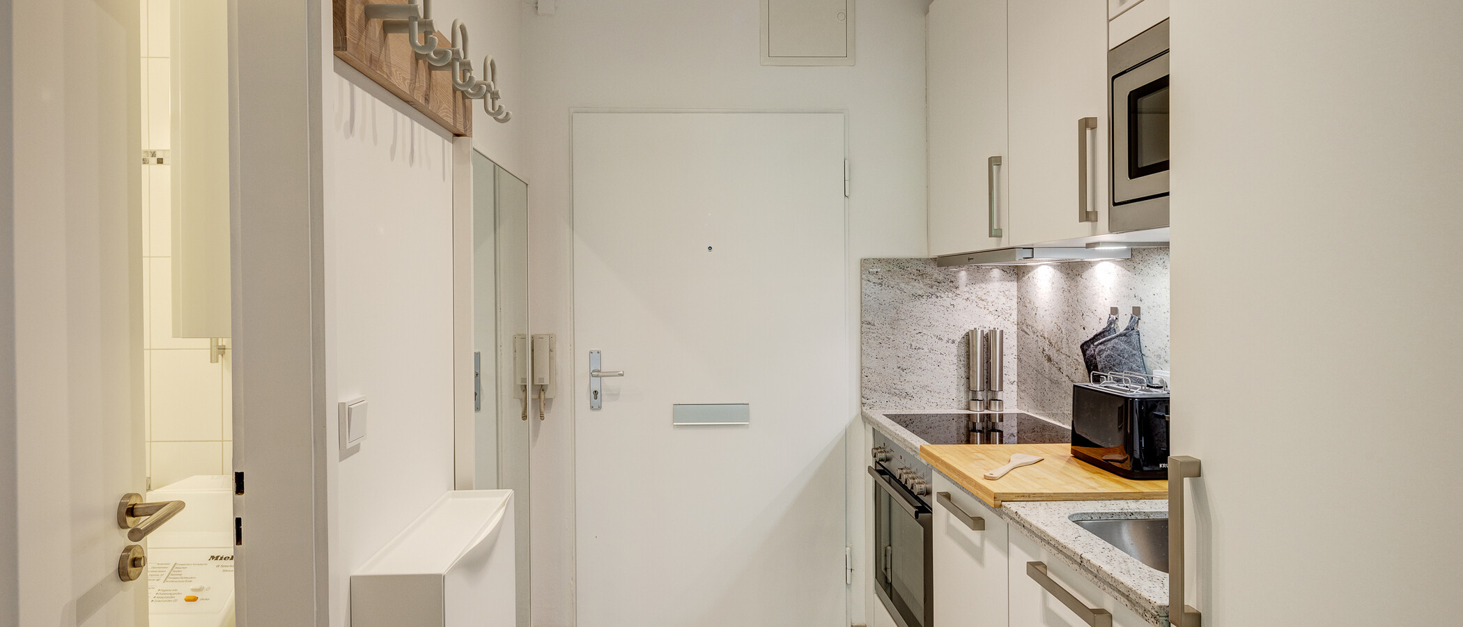 квартира München Schwabing-West (rund um den Hohenzollernplatz) 01 коридор 13038