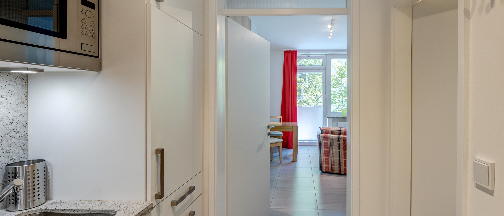 квартира München Schwabing-West (rund um den Hohenzollernplatz) 02 коридор 13038