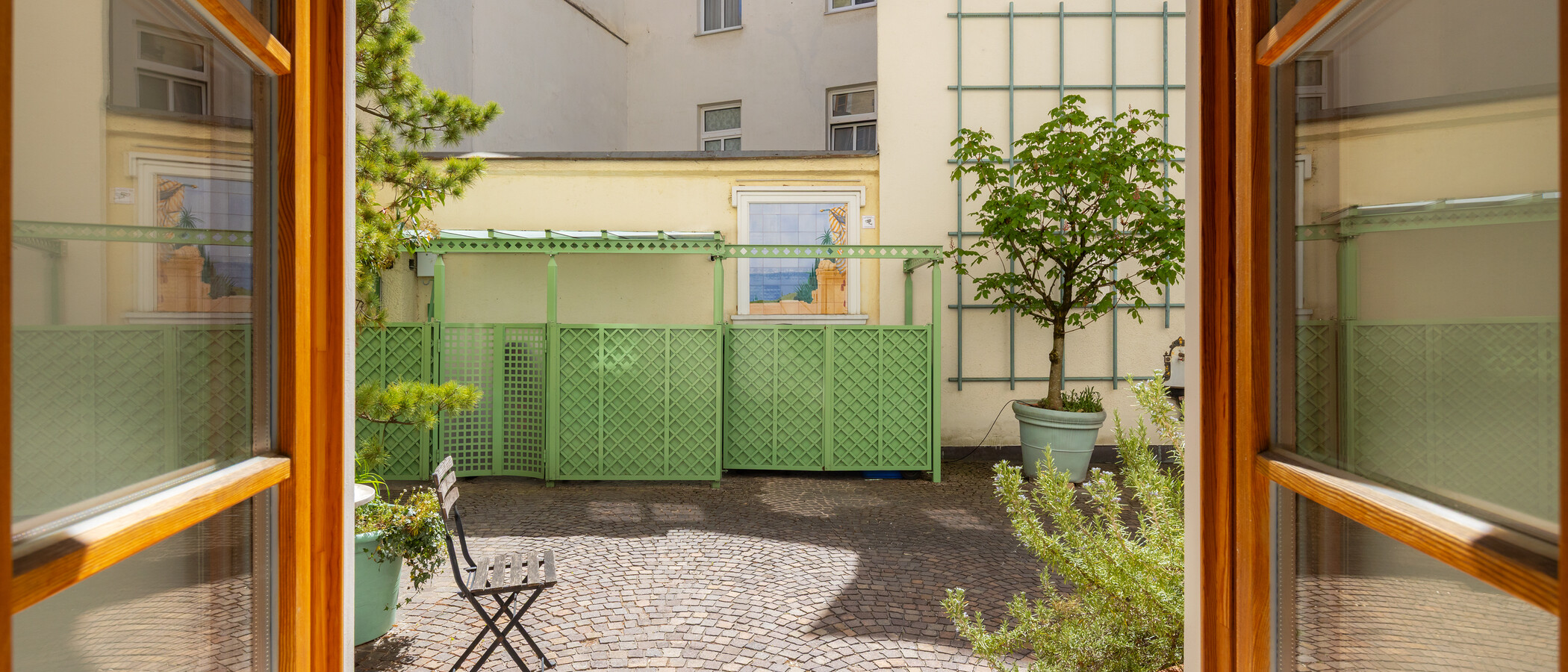 квартира München Lehel 01 вид из окна 1304