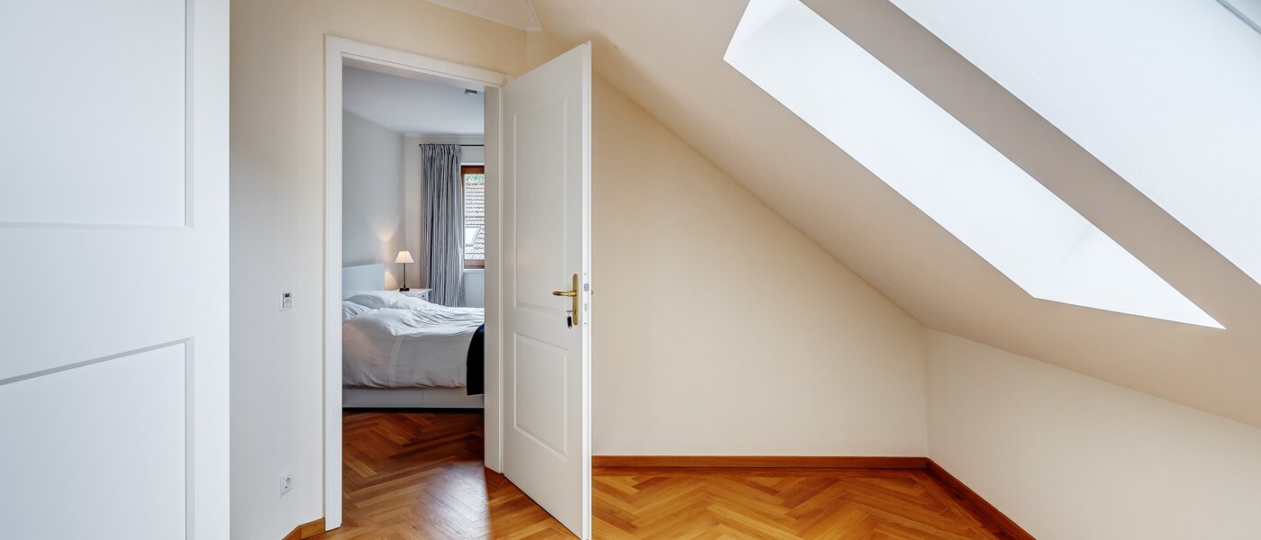 квартира Kottgeisering 01 гардеробная 13040