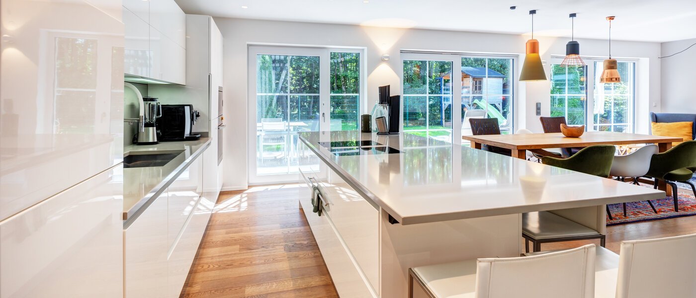 Особняк München Waldtrudering 01 кухня 13041