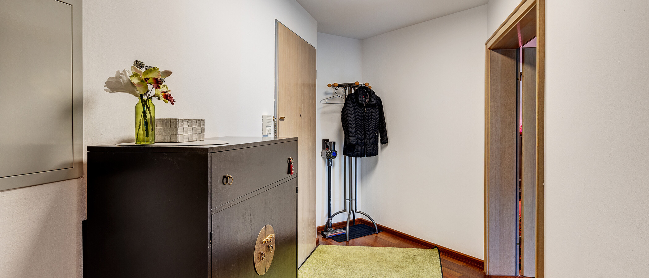 квартира München Schwabing-Nord (zw. Belgrad- & Leopoldstraße) 01 коридор 13047
