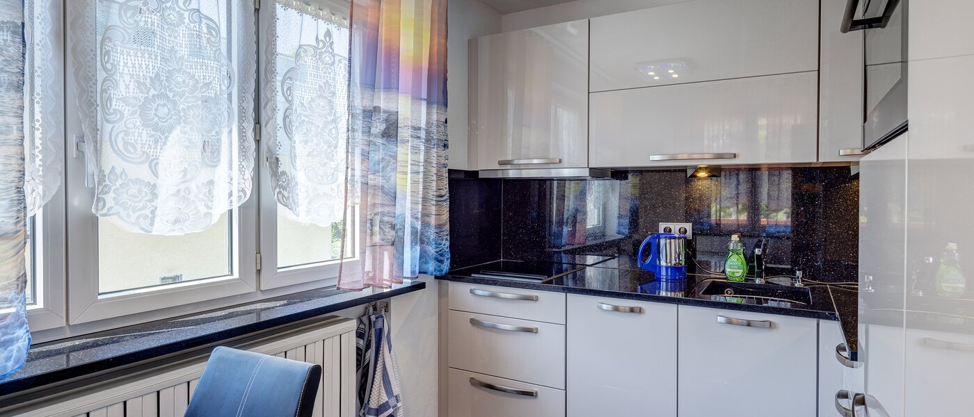 квартира München Neuperlach 01 кухня 13048