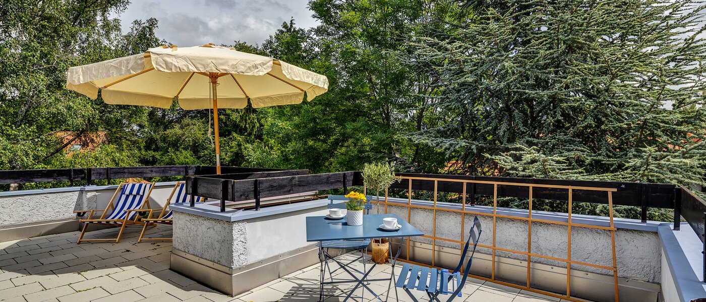 двухэтажная квартира München Pasing 01 терраса с крышей 13062