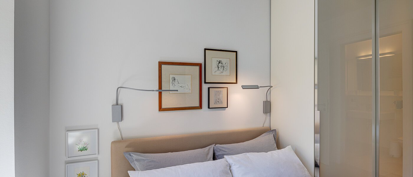 квартира München Schwabing-West (rund um den Hohenzollernplatz) 02 спальная комната 13089