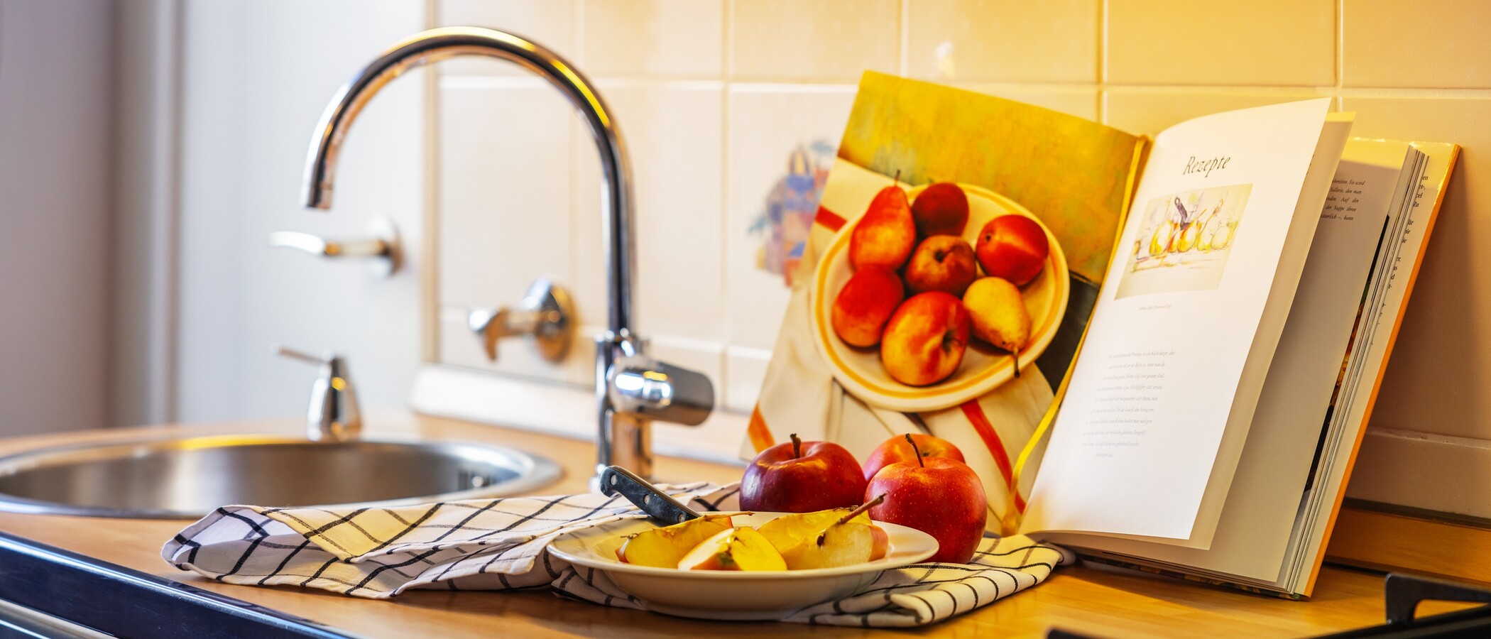 квартира München Schwabing-West (rund um den Hohenzollernplatz) 04 кухня 1309