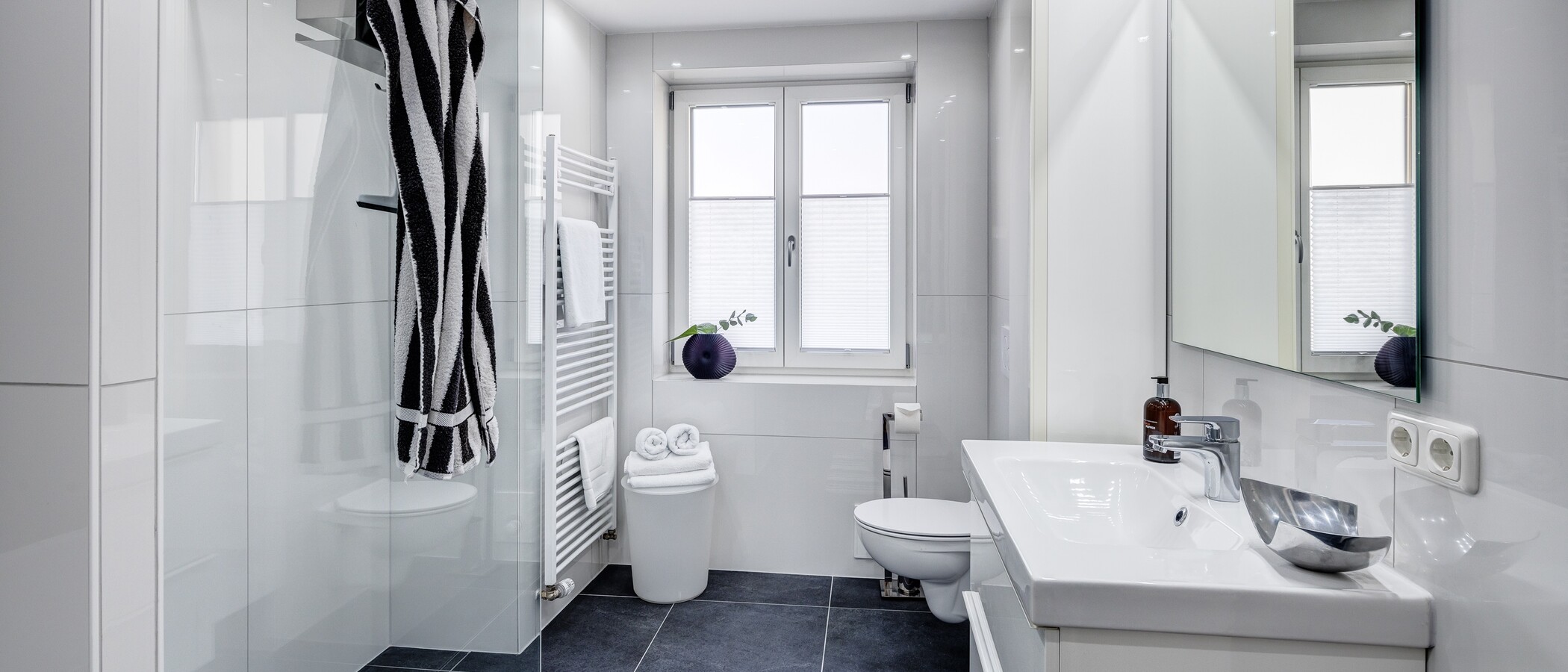 квартира München Schwabing-West (rund um den Hohenzollernplatz) 01 ванная комната 1309