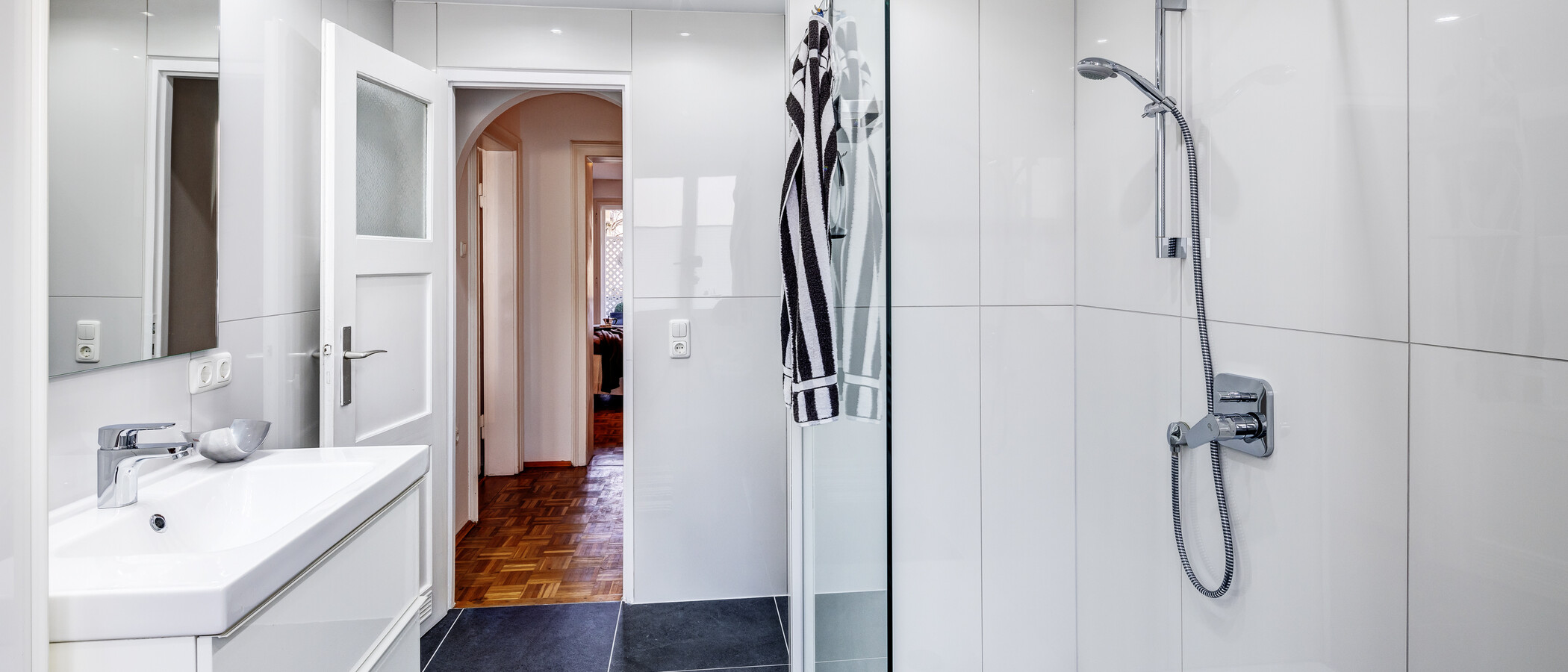 квартира München Schwabing-West (rund um den Hohenzollernplatz) 02 ванная комната 1309