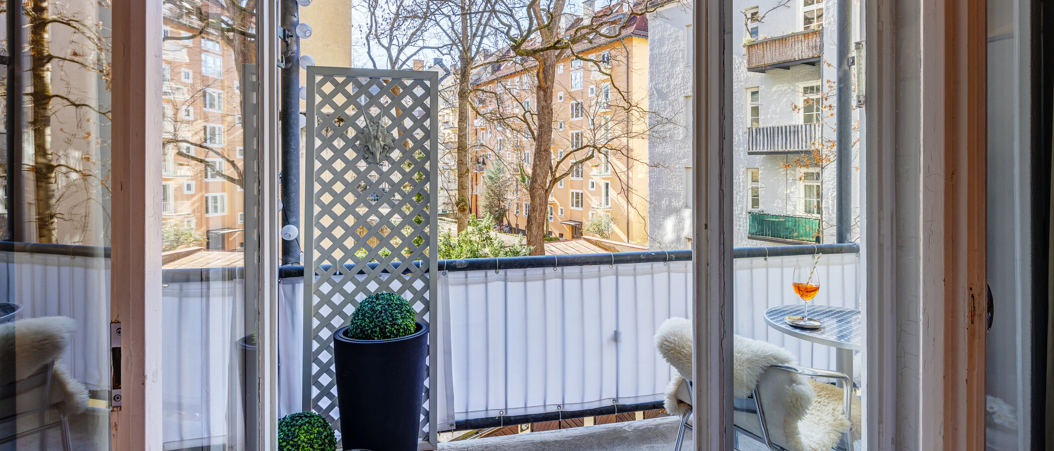 квартира München Schwabing-West (rund um den Hohenzollernplatz) 02 балкон 1309