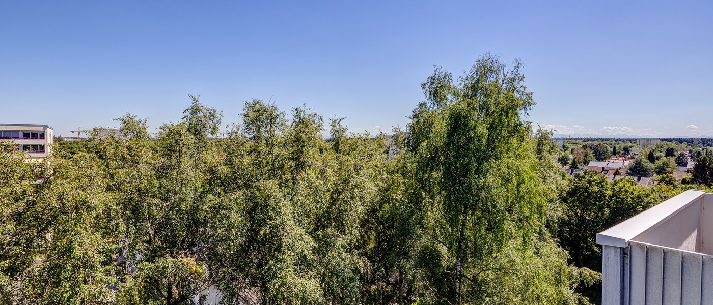 квартира München Fürstenried 01 вид из окна 13096