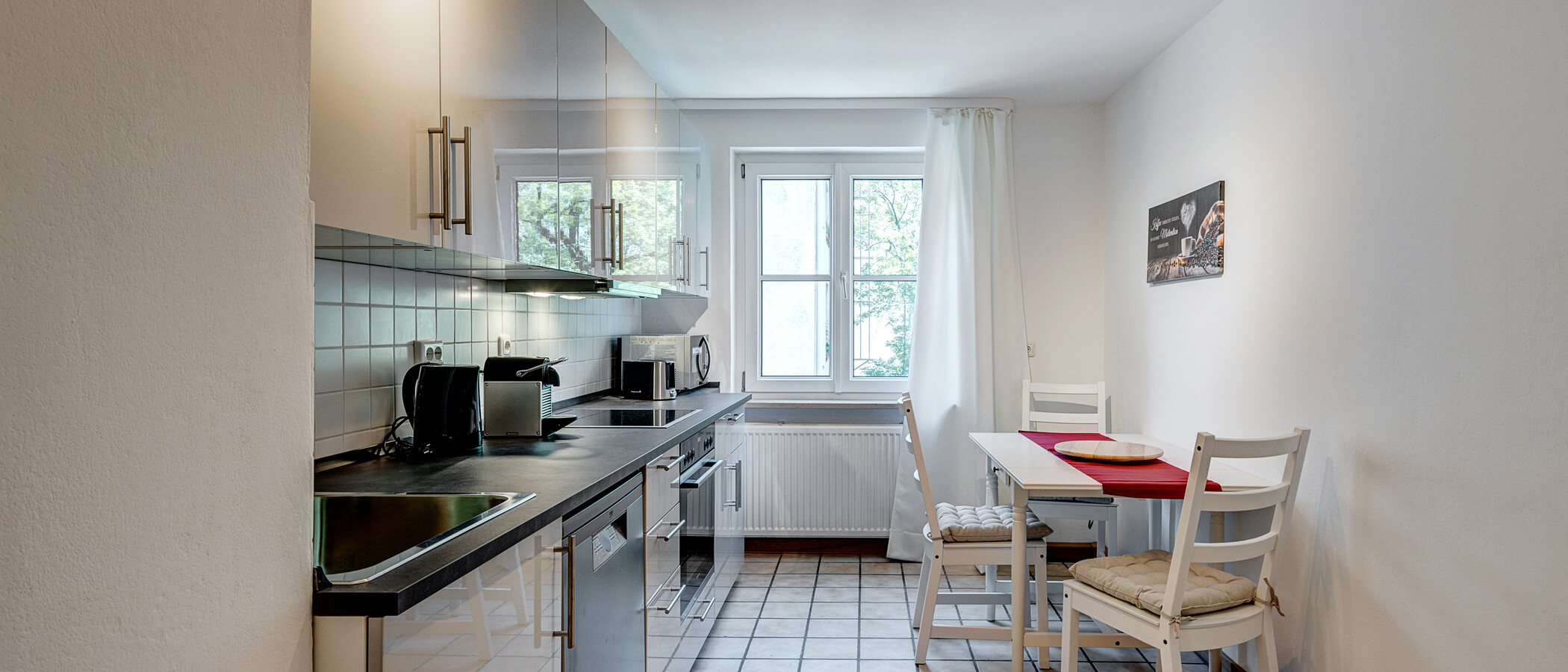 квартира München Neuhausen 01 кухня 13100