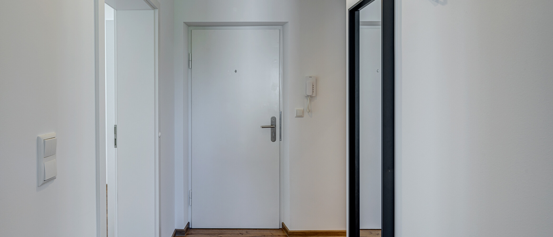 квартира München Obersendling 01 коридор 13112