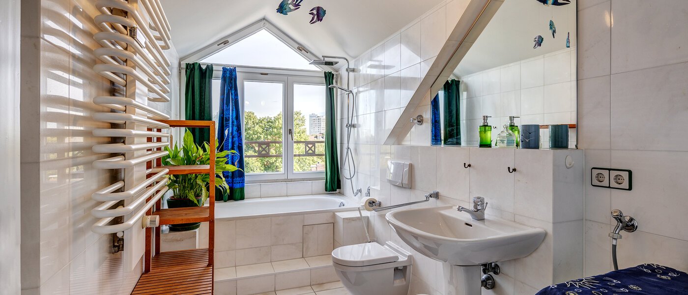 квартира München Schwabing (links der Leopoldstraße) 01 ванная комната 13164