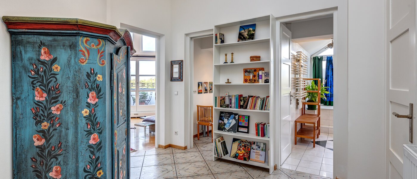 квартира München Schwabing (links der Leopoldstraße) 01 коридор 13164