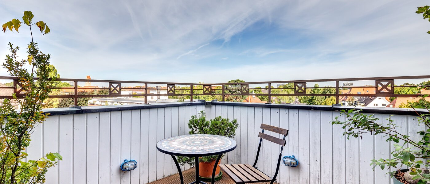 квартира München Schwabing (links der Leopoldstraße) 01 терраса с крышей 13164