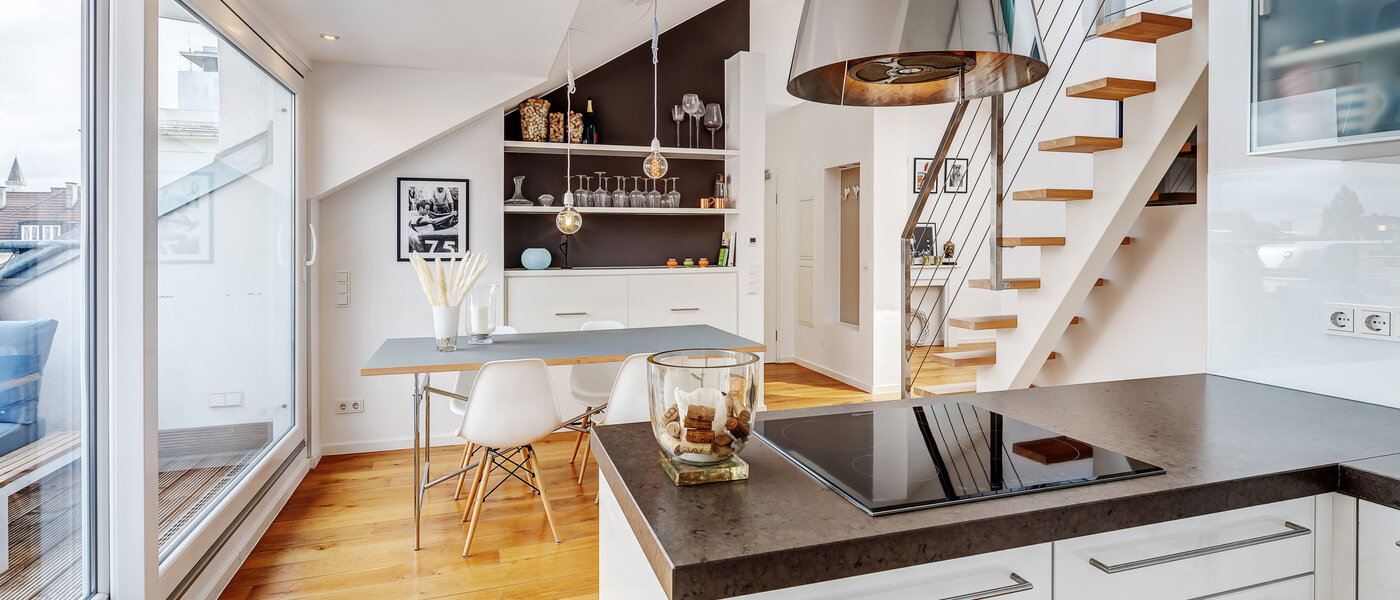 двухэтажная квартира-галерея München Maxvorstadt - Museumsviertel 01 кухня 13166