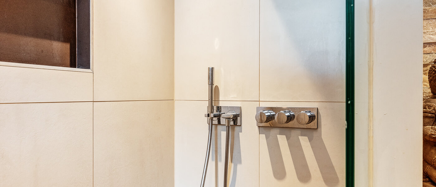 двухэтажная квартира-галерея München Maxvorstadt - Museumsviertel 03 ванная комната 13166