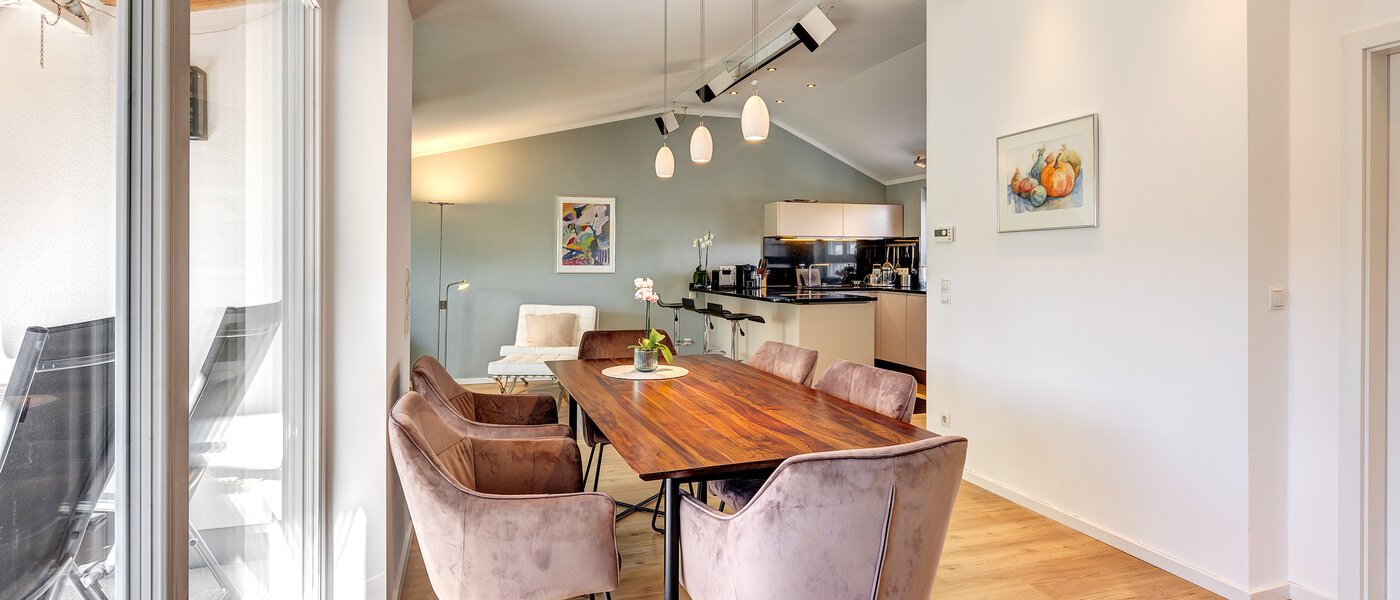 квартира München Berg am Laim 02 обеденная зона 13179