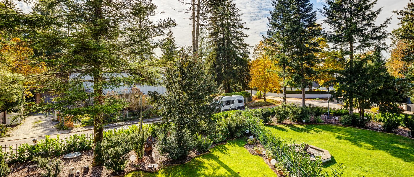 мансардная квартира Baldham 01 вид из окна 13188