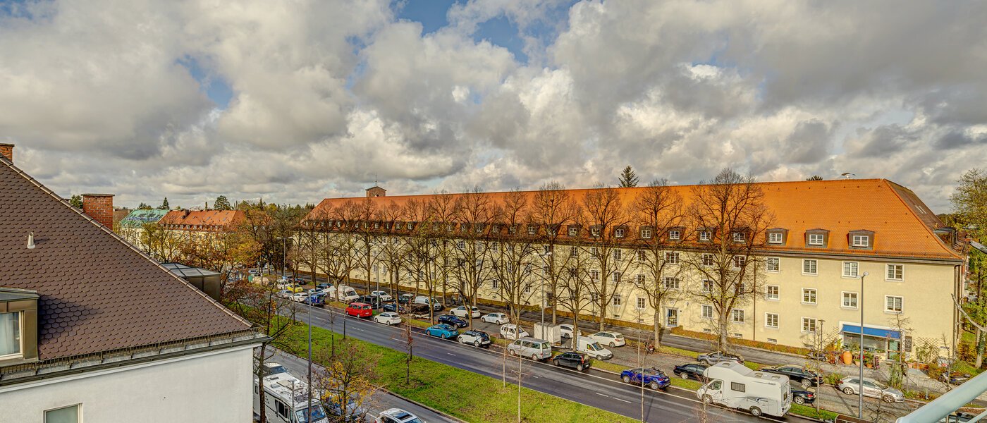 двухэтажная квартира München Sendling-Westpark 03 вид из окна 13200