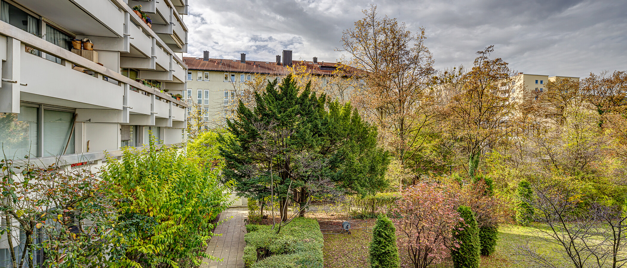 квартира München Neuhausen 01 вид из окна 13222