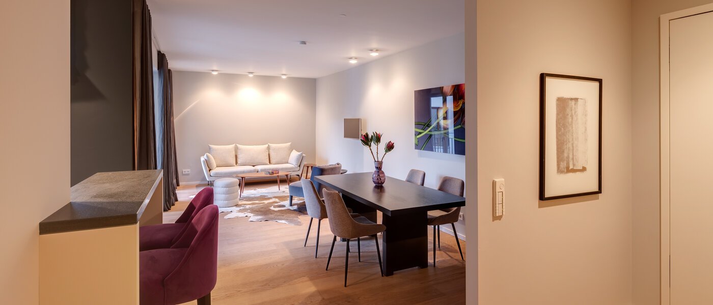 квартира München Maxvorstadt - Westen 01 коридор 13240