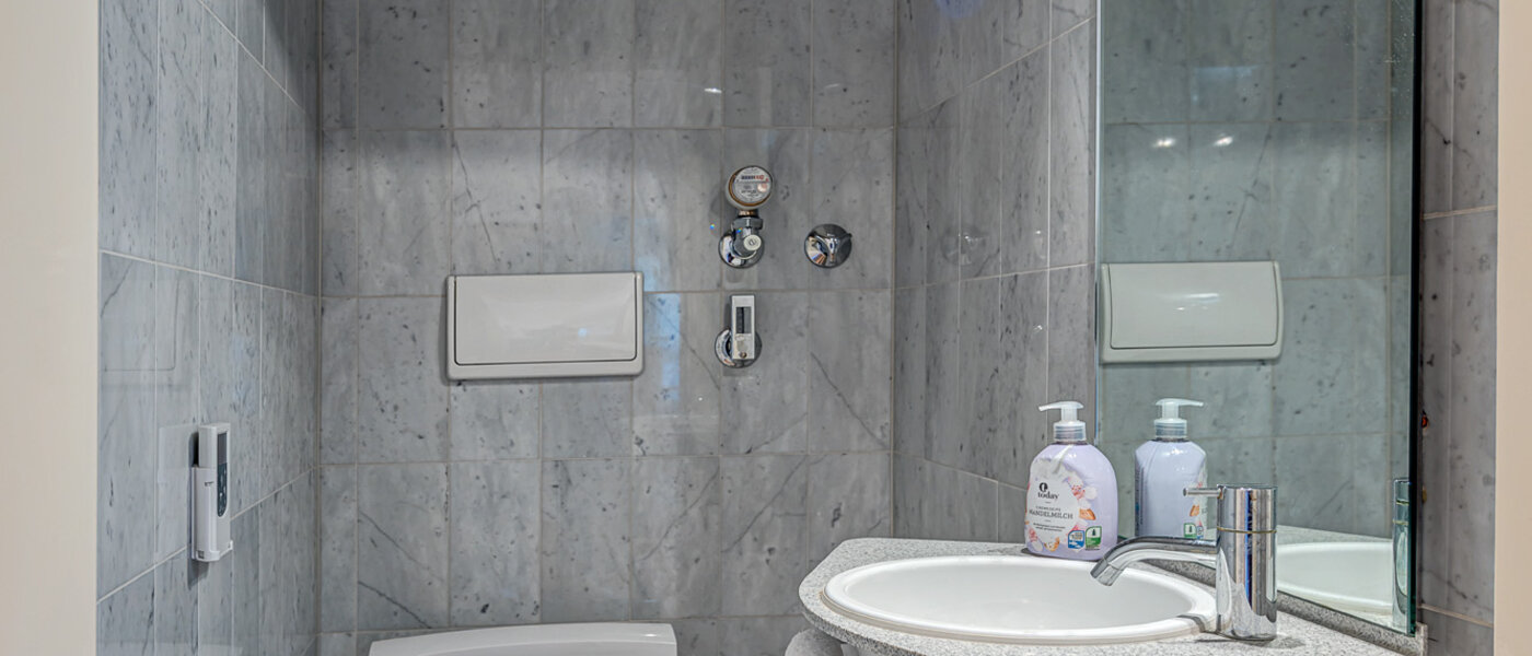 квартира München Altbogenhausen 01 отдельный туалет 13244