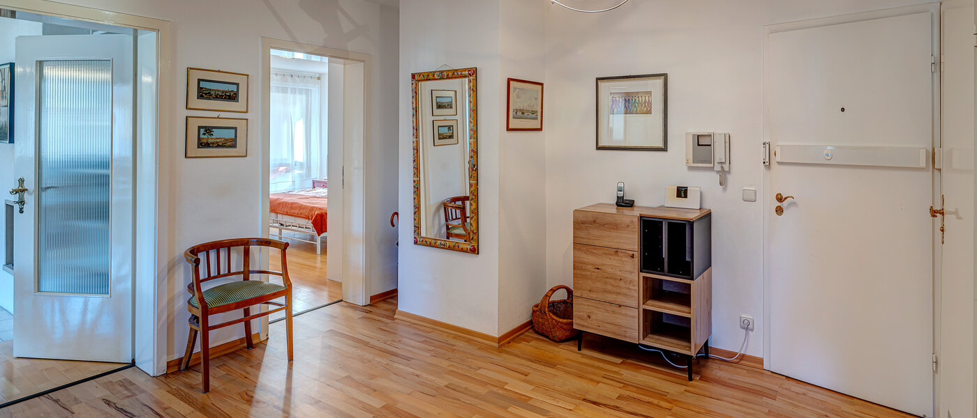 квартира München Altbogenhausen 03 коридор 13244