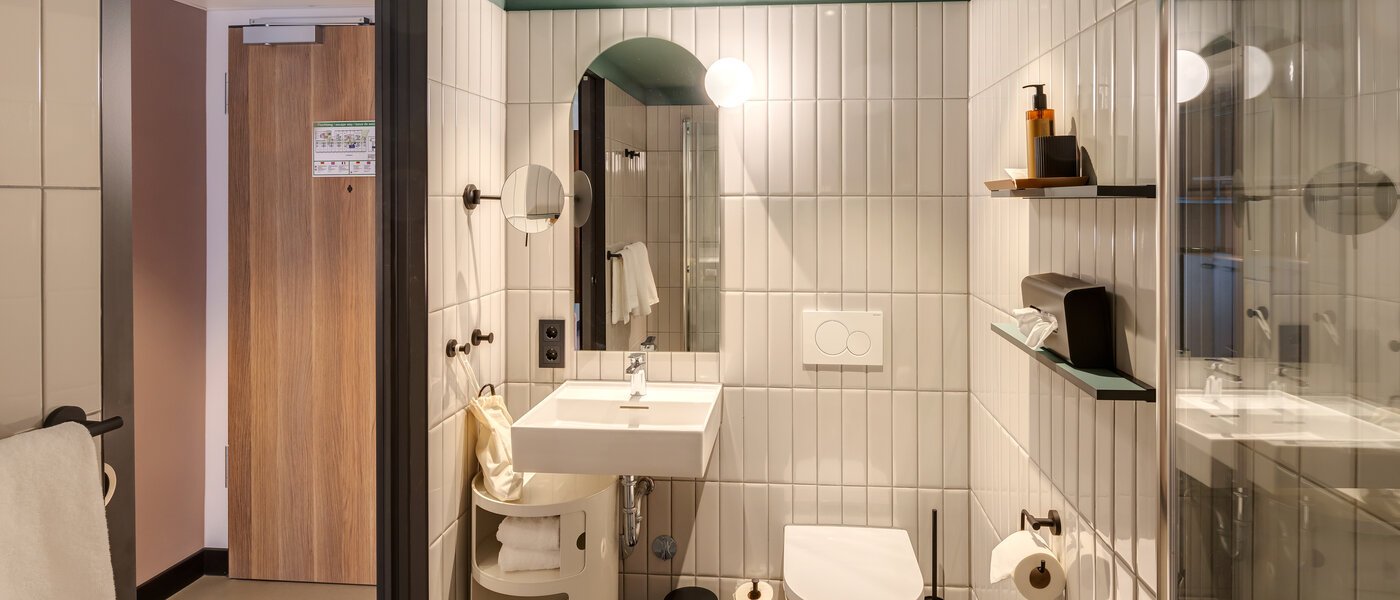 квартира München Neuperlach 02 ванная комната 13251