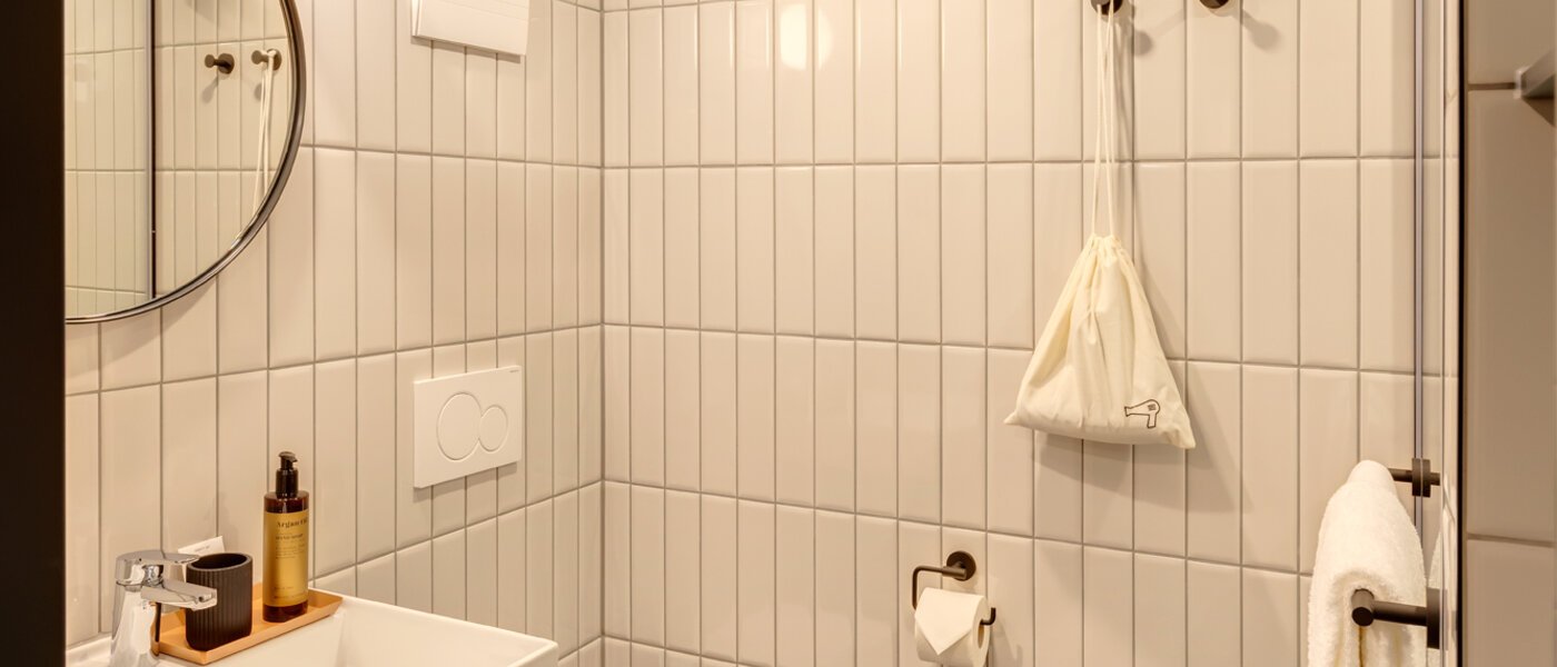 двухэтажная квартира München Neuperlach 01 ванная комната 13252