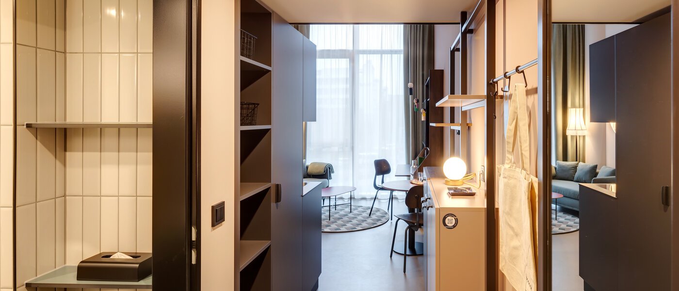 двухэтажная квартира München Neuperlach 01 коридор 13252