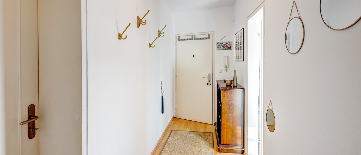 квартира München Nymphenburg 01 коридор 13273