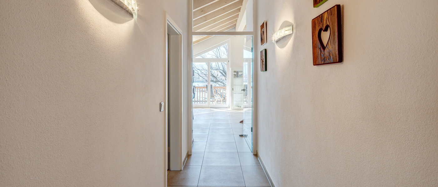 мансардная квартира Tegernsee 09 коридор 13299