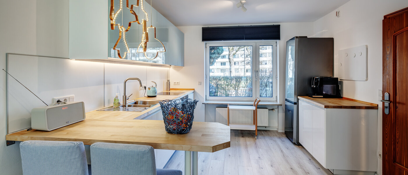 Таун-хаус München Obersendling 01 кухня 13312