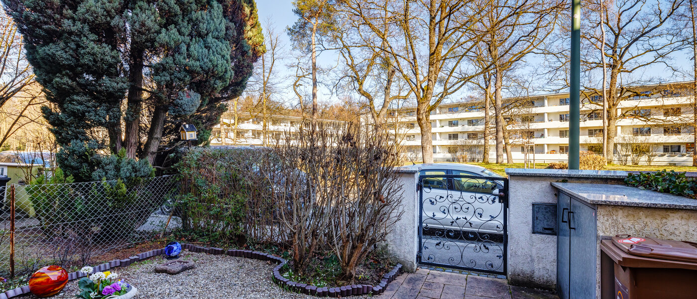 Таун-хаус München Obersendling 01 Подъездная дорога 13312